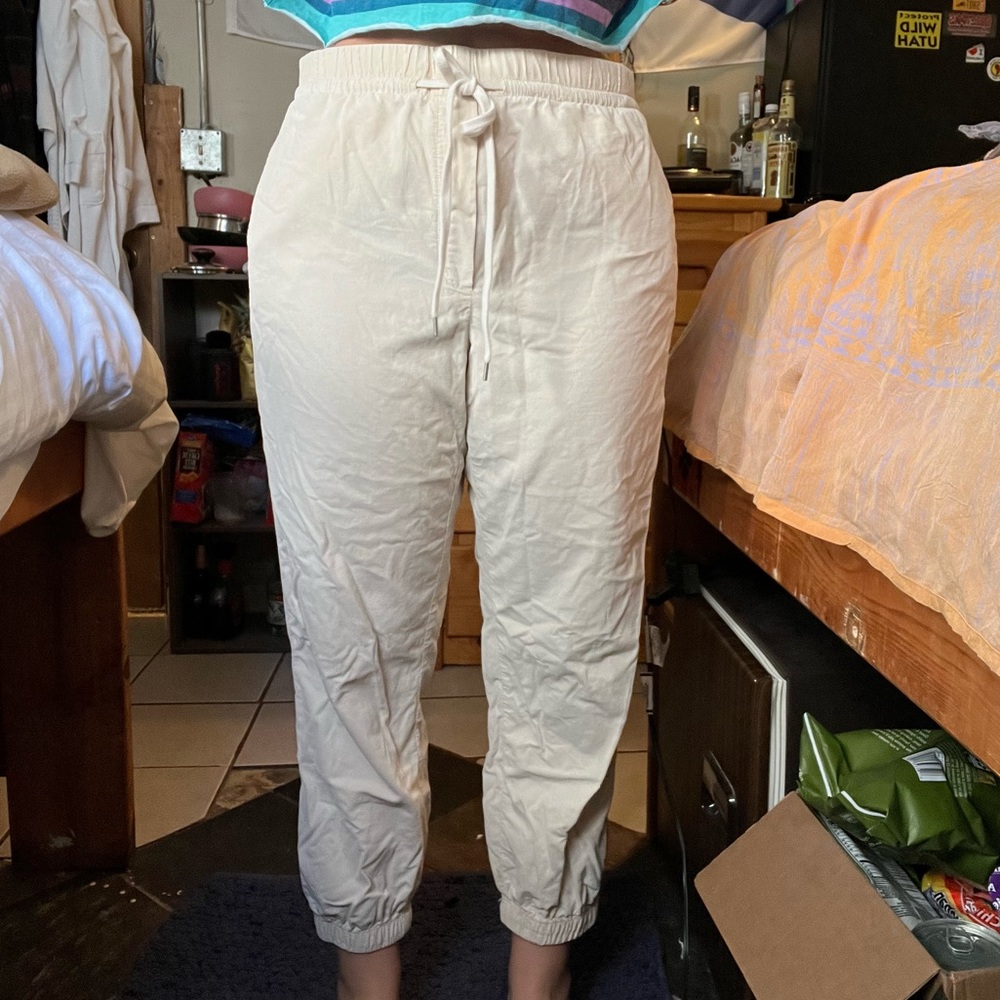 American Eagle corduroy joggers